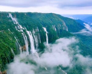 Seven-Sisters-Falls-1-gaimg